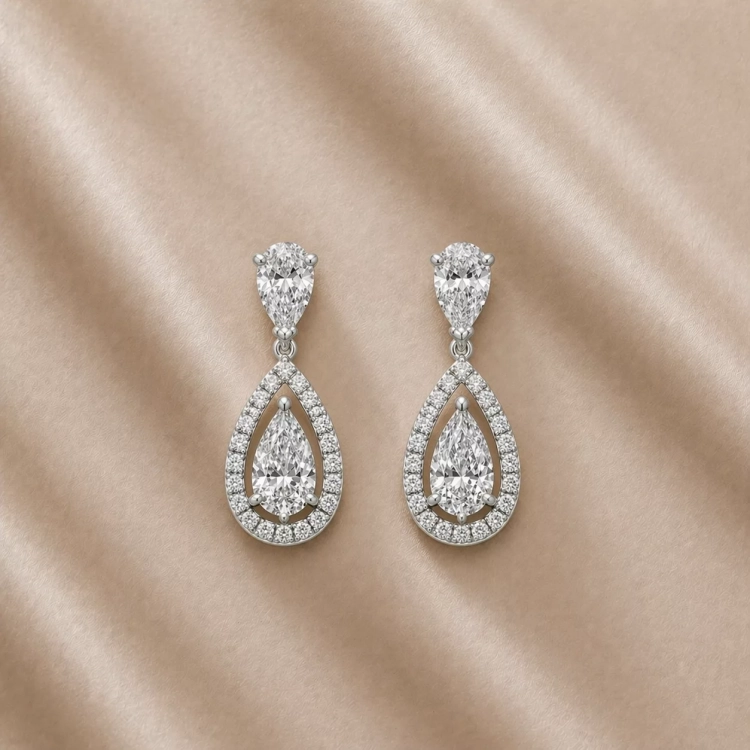 Boucles d'oreilles Eternity · Diamant blanc et or blanc
