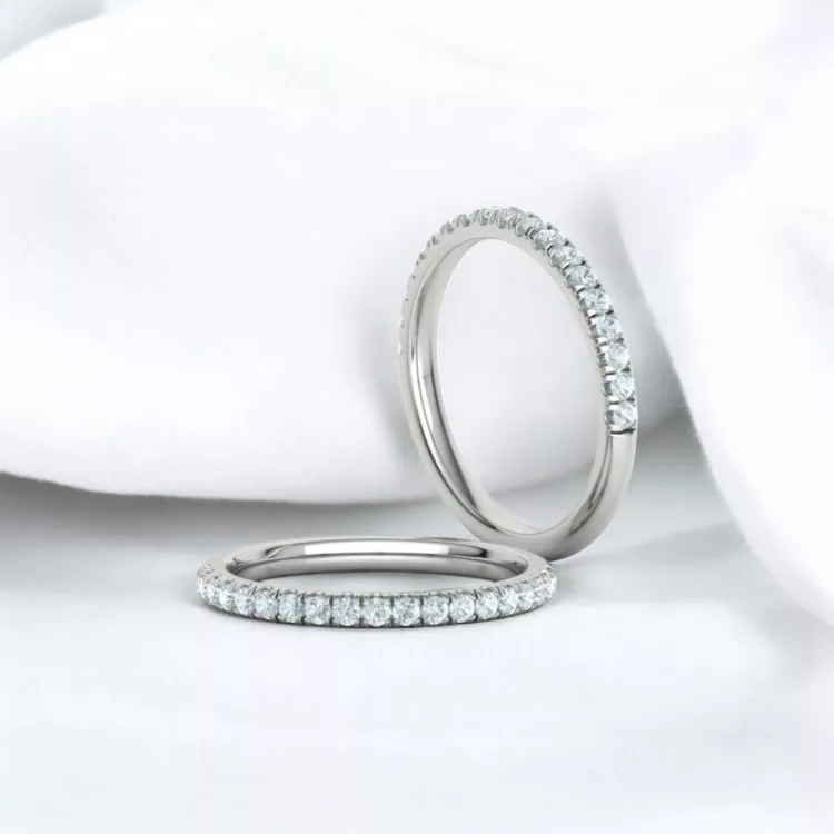Alliance Eternity en or blanc - pavage Diamant blanc