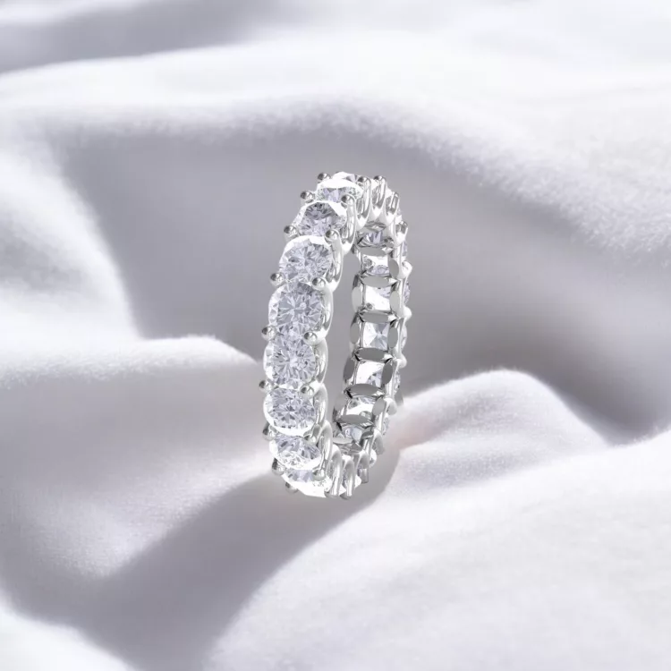 Alliance Eternity or blanc - Diamant blanc taille rond
