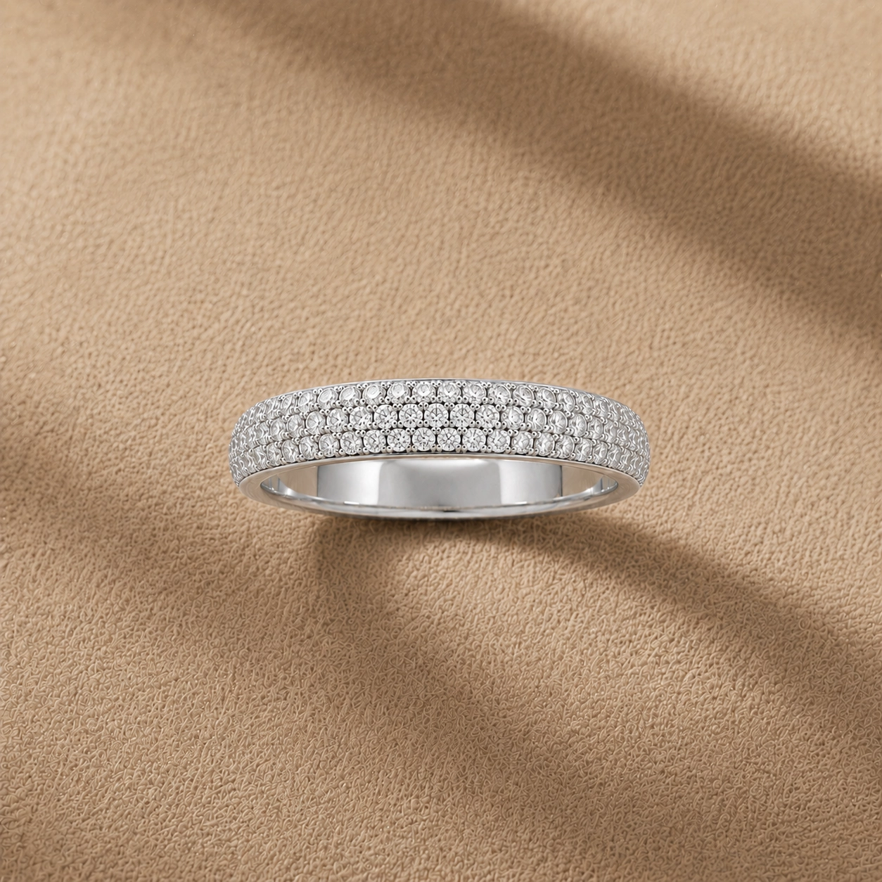 Alliance Eternity Pavé - Or blanc et Diamant blanc - Maison Haddad Joaillerie Paris