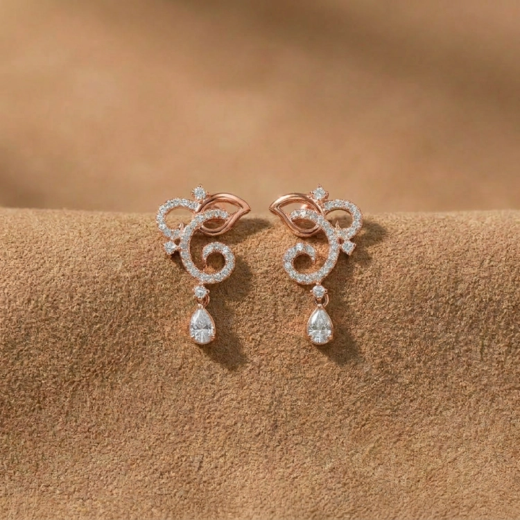 Boucles d’oreilles Camélia · Diamant blanc et or rouge - Maison Haddad Joaillerie