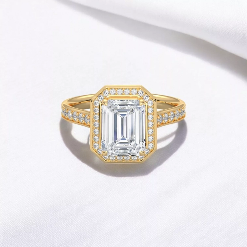 Solitaire Eteranity - Diamant blanc taille émeraude - Or jaune Solitaire Eteranity - Diamant blanc taille émeraude - Or jaune