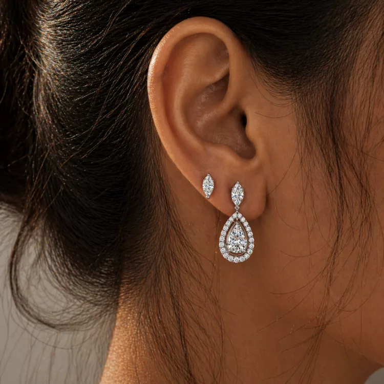 Boucles d’oreilles Eternity · Diamant blanc et or blanc