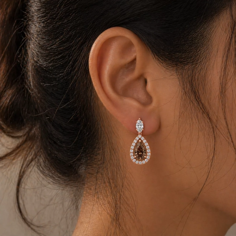 Boucles d'oreilles Eternity · Diamant brun et or rouge