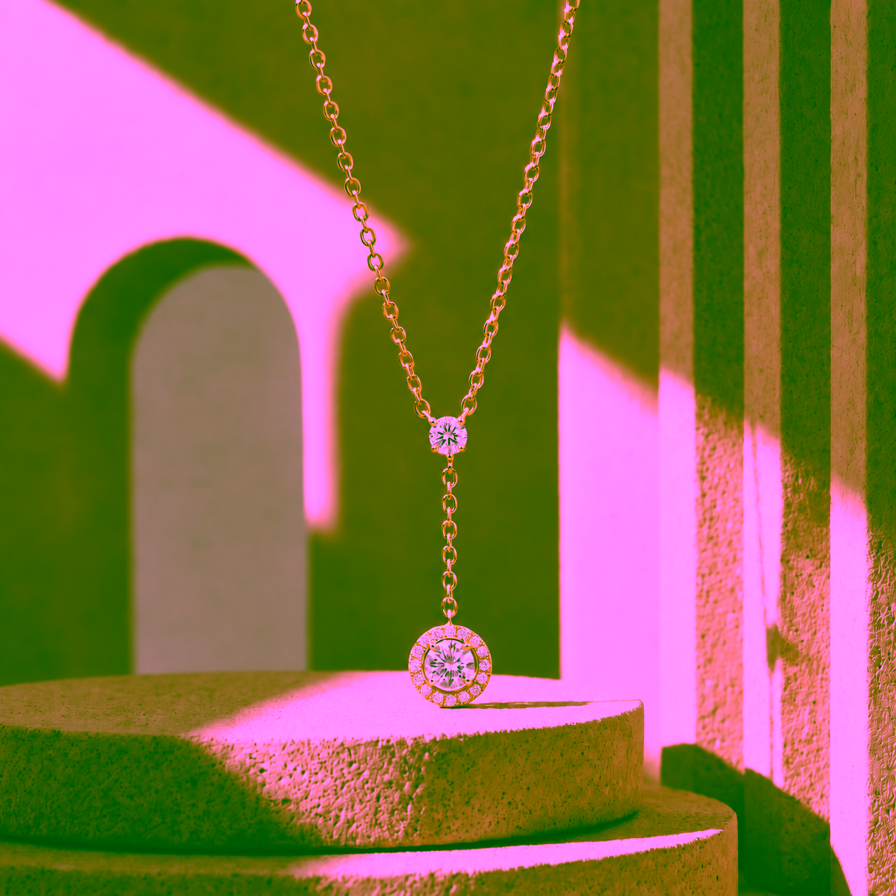 Pendentif Eternity en or jaune 18K et diamant blanc - Maison Haddad Joaillerie Paris